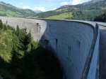 Vue partielle du barrage de l'Hongrin.