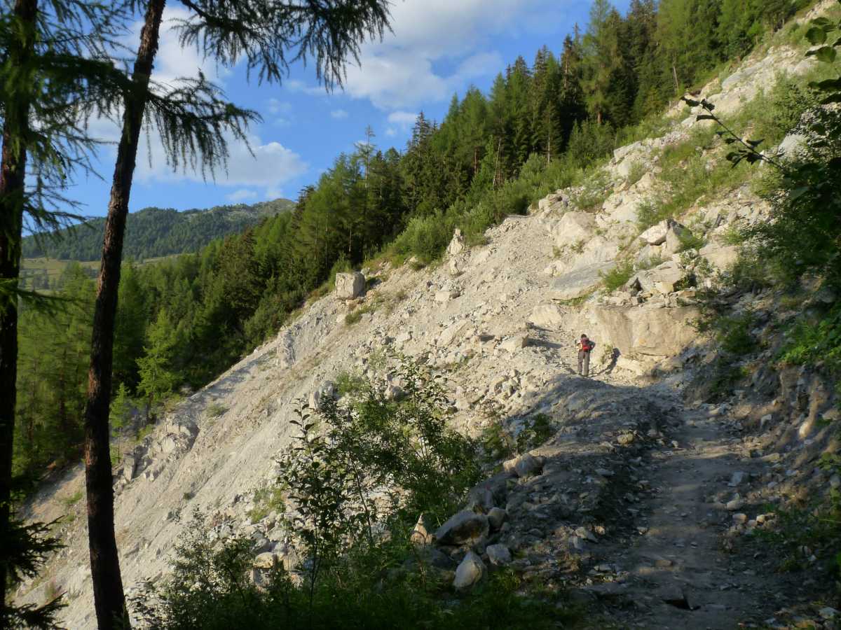 Éboulement sur l'ancien Bisse de Saxon