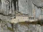 Chapelle Notre-Dame du Scex qui surplombe St-Maurice