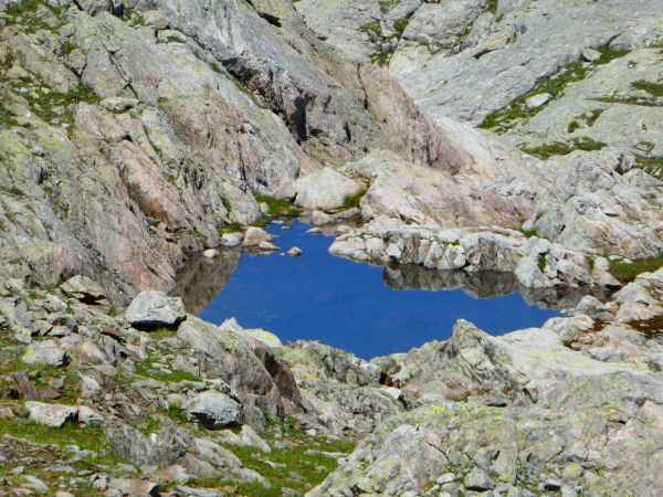 Zoom sur le petit lac