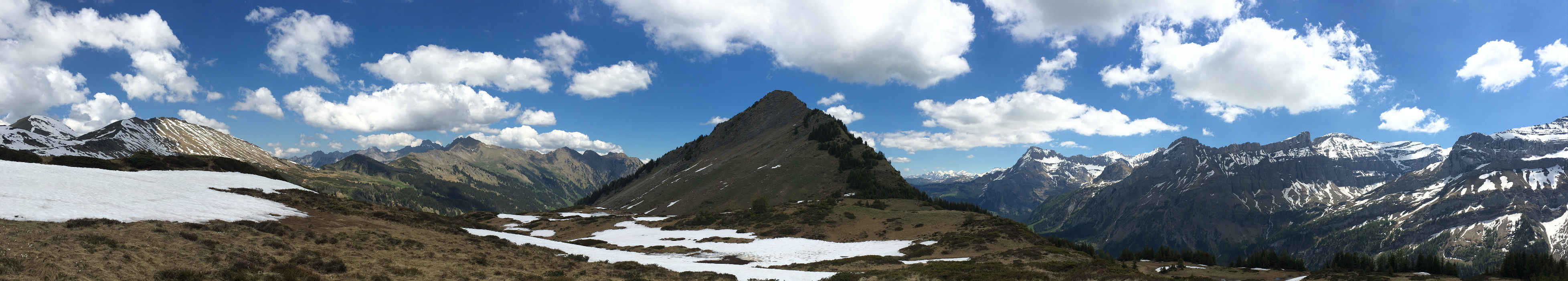 Panorama nord pris à proximité du Col de Voré